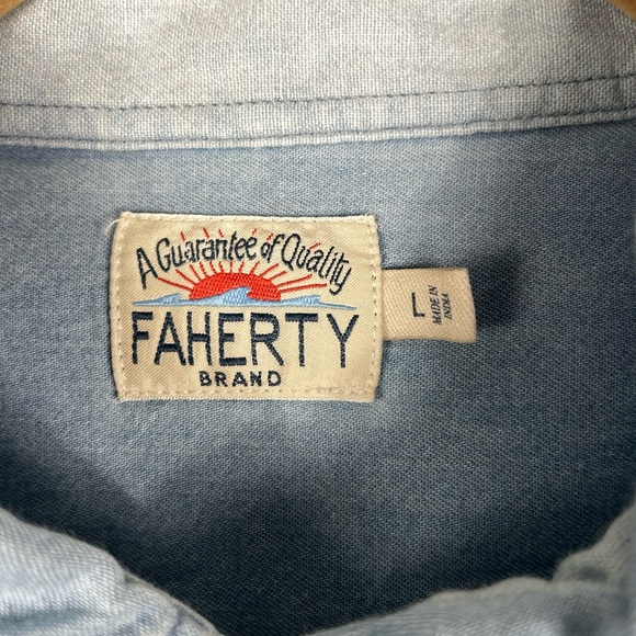 Tried & True Chambray Shirt Faherty - Picture 7 of 8